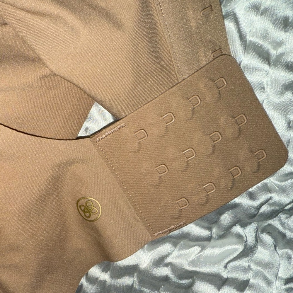 Honeylove LiftWear CrossOver Bra XL wire free wireless LWBR0301-SAND $69 New!!! - Picture 9 of 11